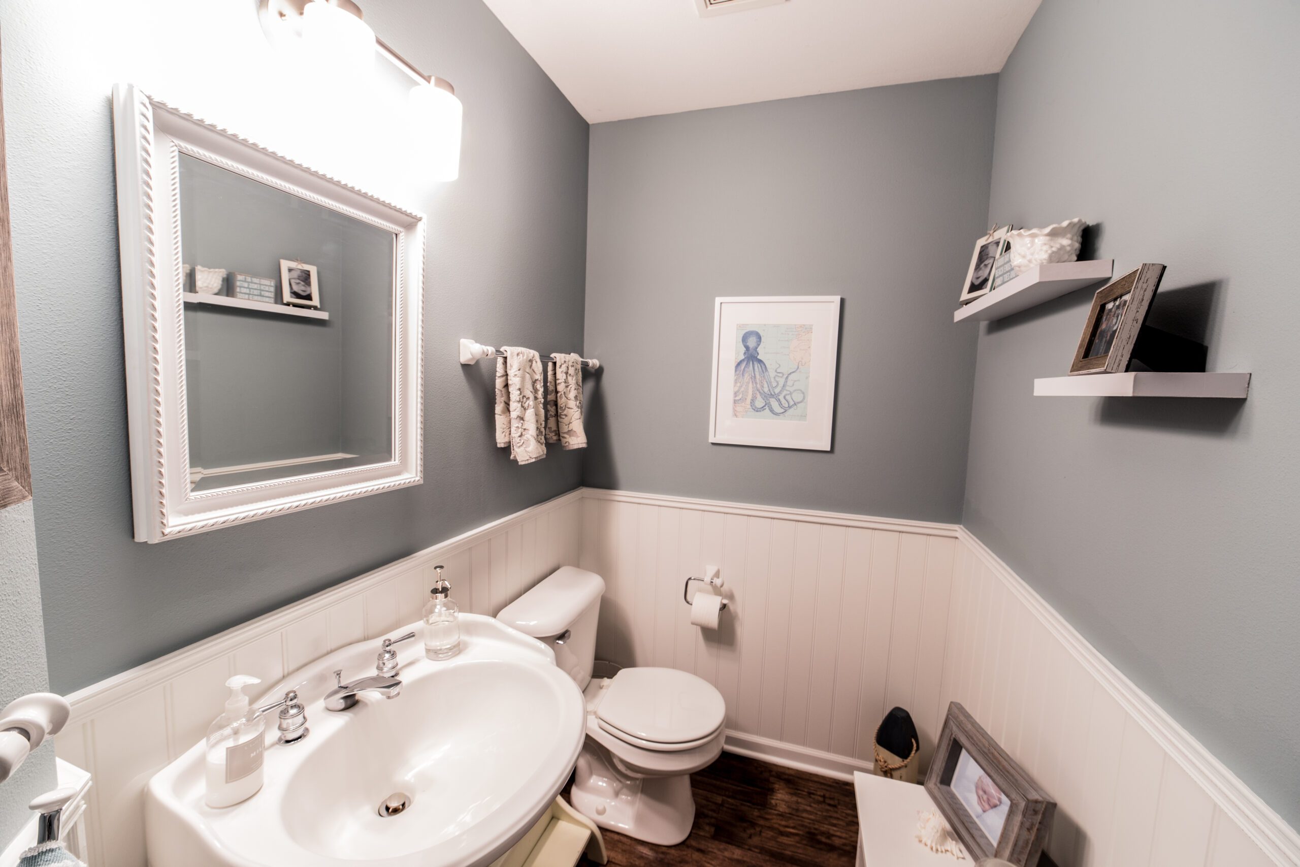 10 Small Half Bathroom Ideas to Jazz Up a Tight Space