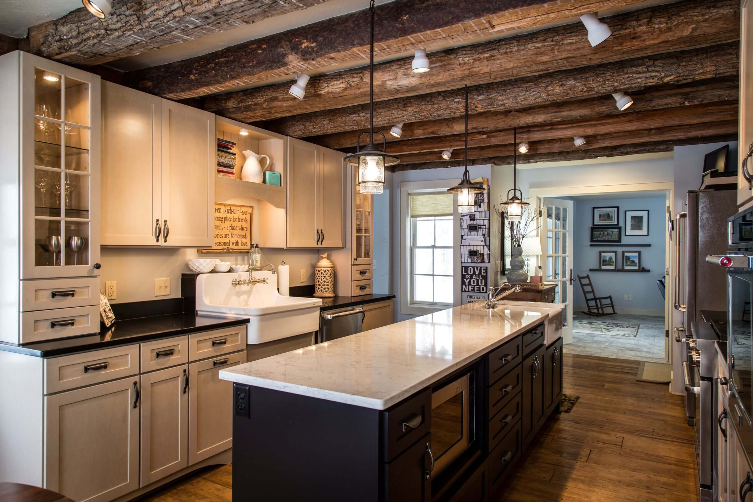 Functional home design: Farmhouse style kitchen with wood ceiling beams Kitchen remodeling milwaukee Kitchen remodeling waukesha Kitchen remodeling brookfield
